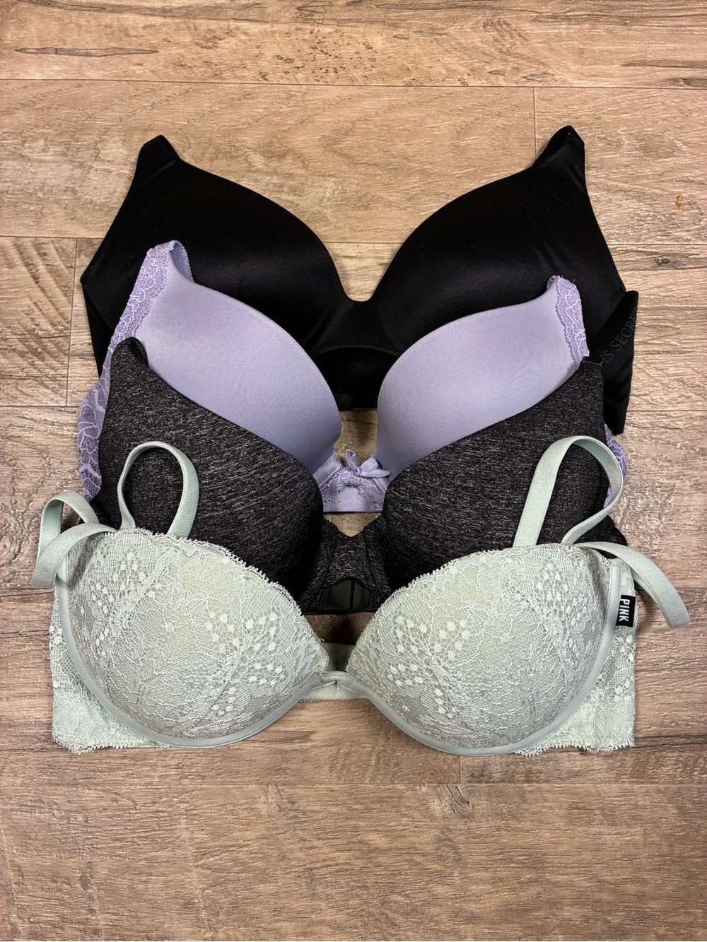 Victoria Secret Bundle 4 Variety Bras Date Push Up Dream Angels No Wire Demi